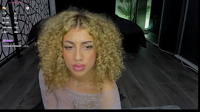 SugarPixiee: онлайн-секс-чат