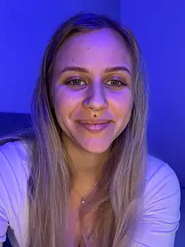 lunawolf21 Webcamshow