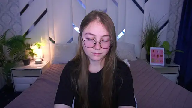 دردشة ArrinaWairr الجنسية المباشرة