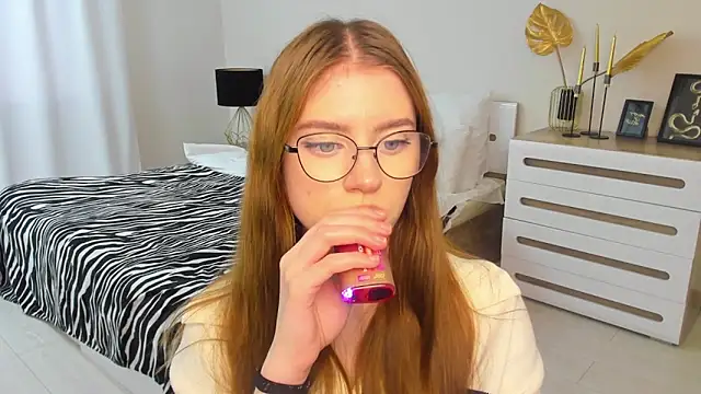 Erica_Kiss Live XXX Chat