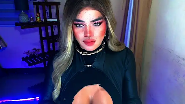 GoddessOFHUGEx Adlı Modelin Web Kamerası Şovu