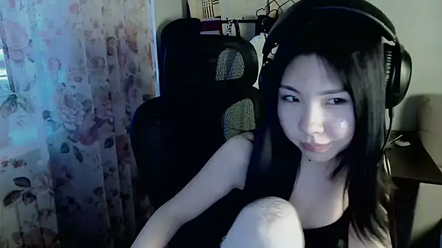 AprilOnilll – Live XXX-chat