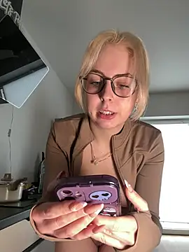 دردشة Livewithlucy الجنسية المباشرة