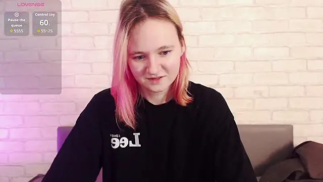 Онлайн чат XXX Ericha_Stone