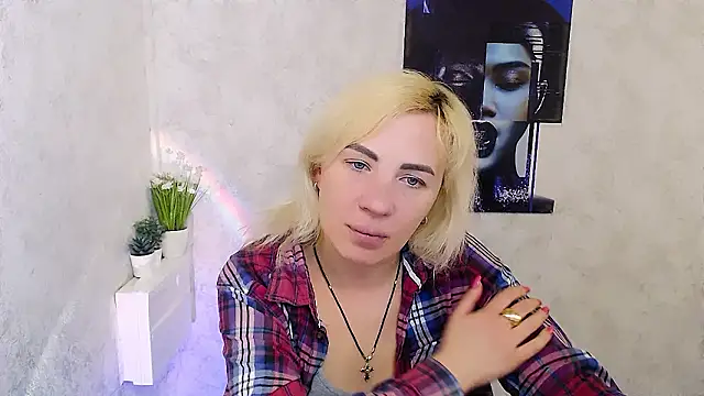 Chat XXX en directo de EmmaCat_