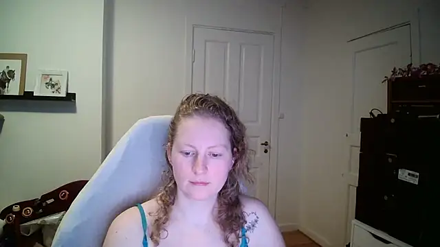 Girlnina-1995 Live XXX-chat