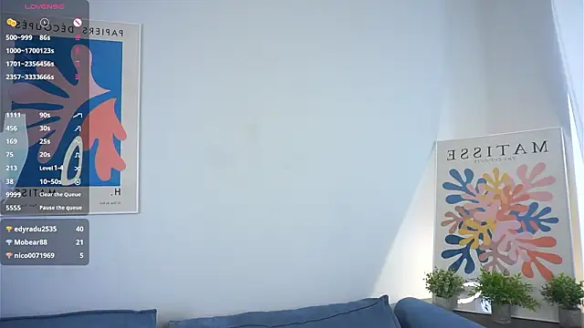 XXX chat uživo modela AmparoCilek