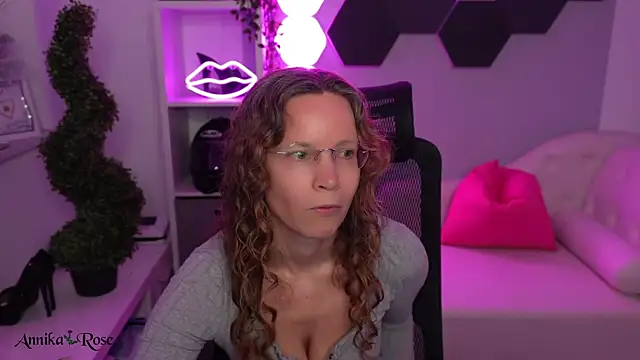 دردشة AnnikaRose الجنسية المباشرة