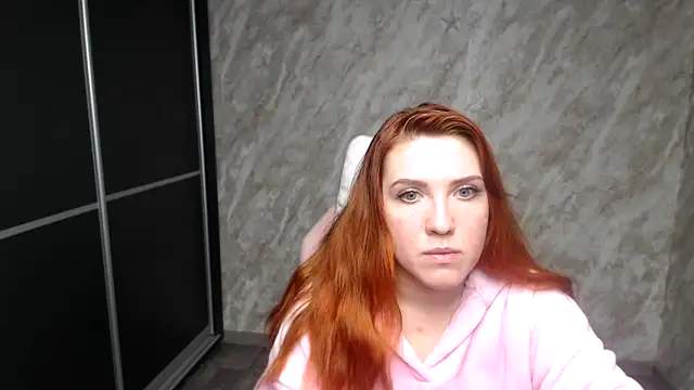 Reginasmilee's Live XXX Chat