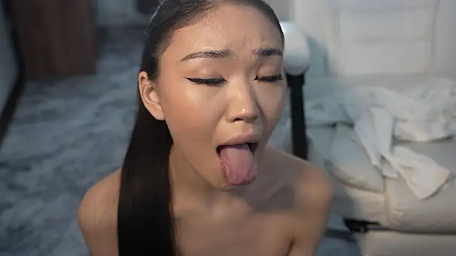 OnieClose 在線直播表演