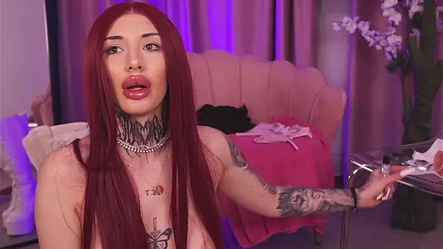 CassandraFoxy élő XXX-chatje