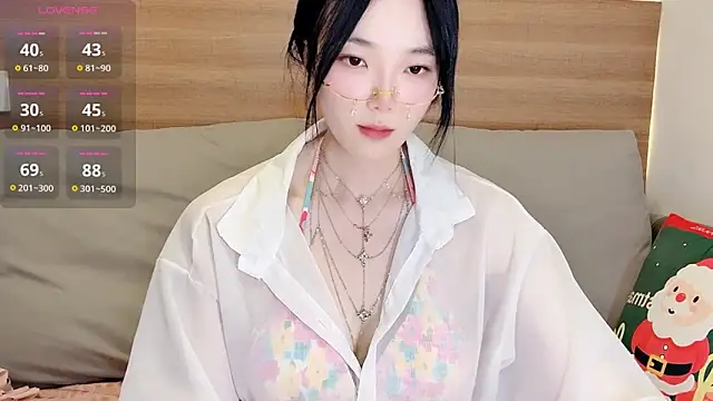 upoo7lt's Live XXX Chat