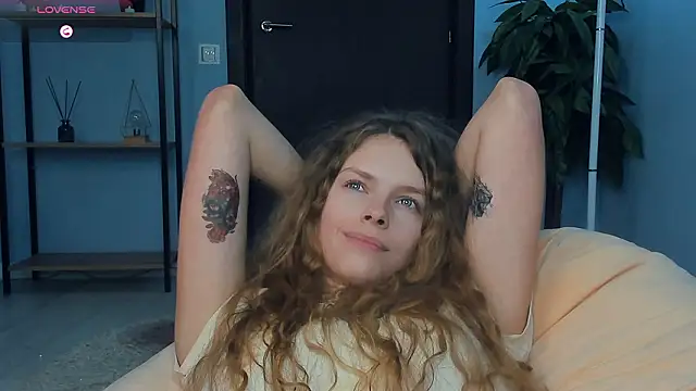 RayaNenlia: онлайн-секс-чат