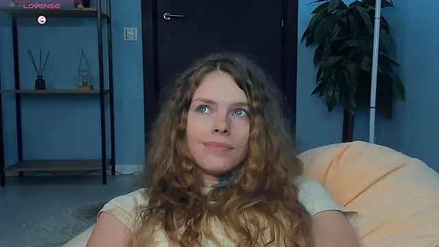 Chat XXX ao vivo de RayaNenlia