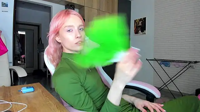 Chat +18 de _Alice_Kitty ao vivo