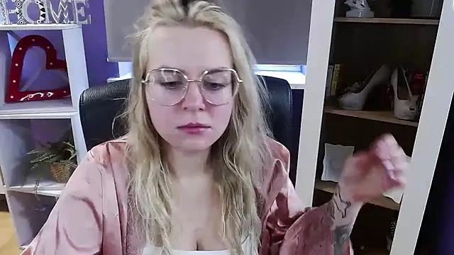 Zoey_Erotic 现场XXX聊天