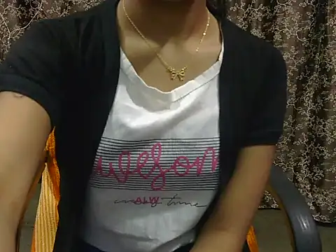 XXX chat uživo modela Adorable_Ayesha