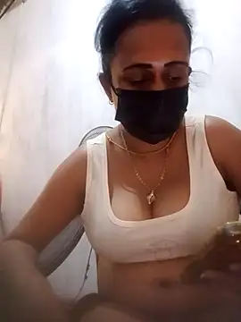 Chatroom XXX en direct de Rithu-SL