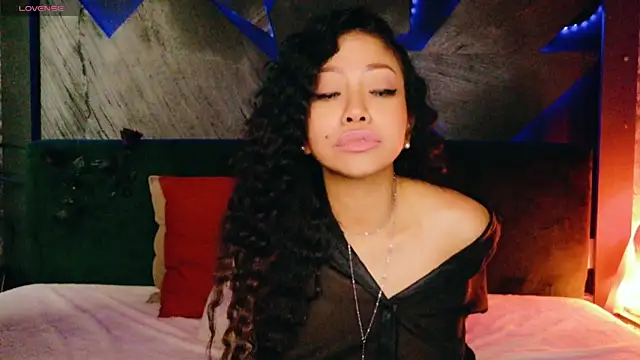 ElyaQuinn's Live XXX Chat