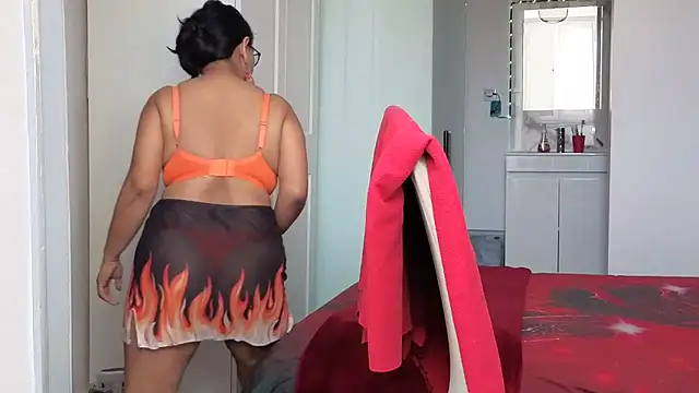 HotSpicyGujju 웹캠 쇼