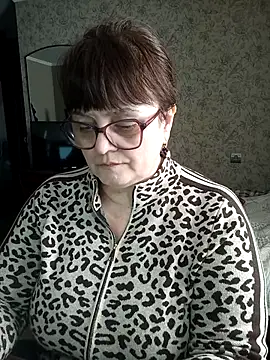 XXX chat uživo modela BrandiOhNight