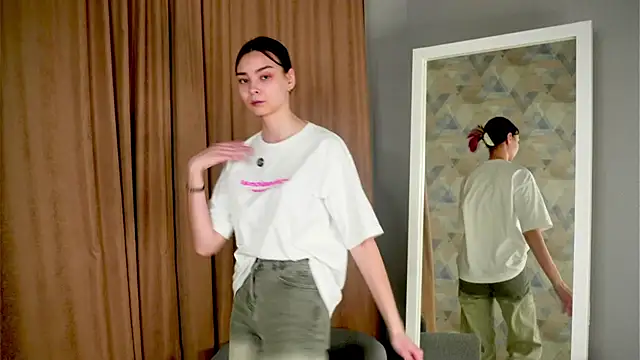 Онлайн чат XXX EddieChery