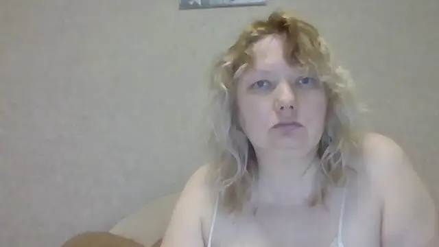 XXX chat uživo modela Lusi-777