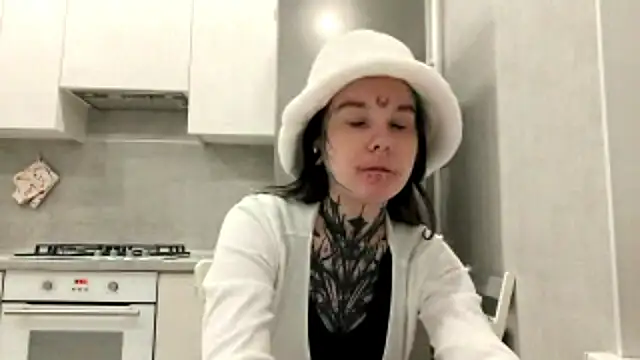 HighelikeGirl Chat XXX live