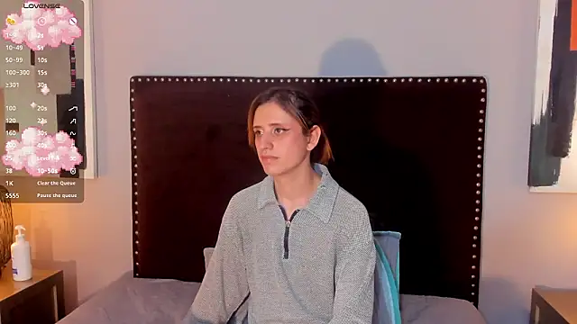 seraphine_star Show in webcam