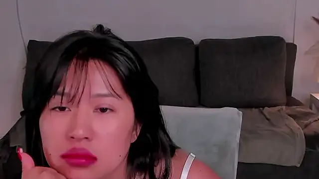 Erika_Kim élő XXX-chatje