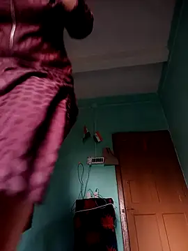 Monisha9876 在線直播表演