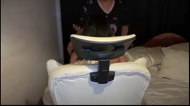 Show modela _XXXKittyTingles na web-kameri