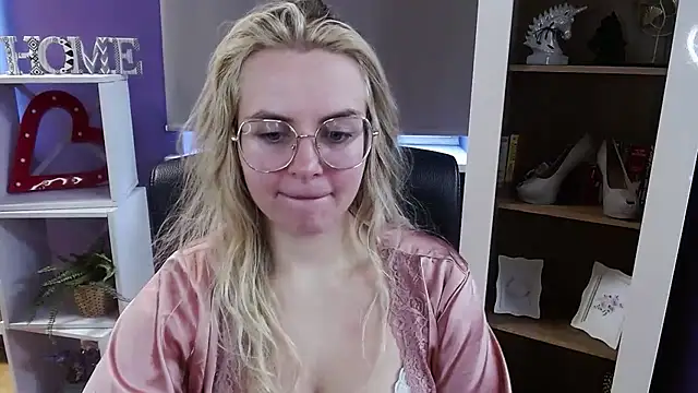 Онлайн чат XXX Zoey_Erotic