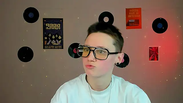 emi_fade   – Naživo XXX chat