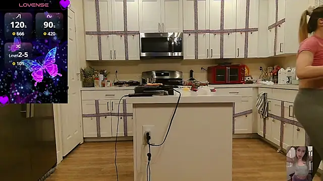 Blondiewithanass – Naživo XXX chat