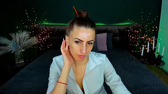 Rebecca_Diamond Adlı Modelin Canlı XXX Sohbeti