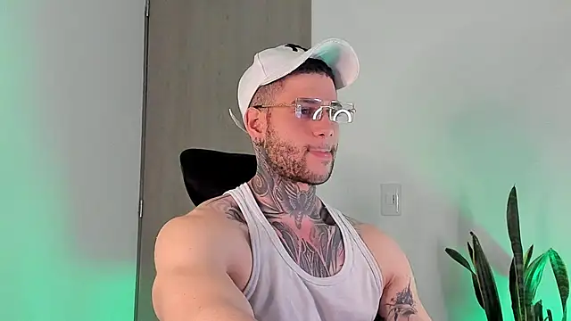 แชท XXX สดของ _jamesleandros1