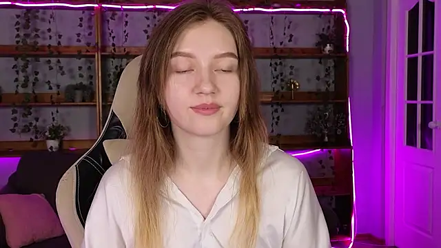 Ksuhesa Chat XXX live