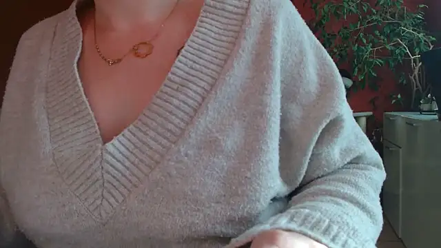 petitoiseau67 élő XXX-chatje