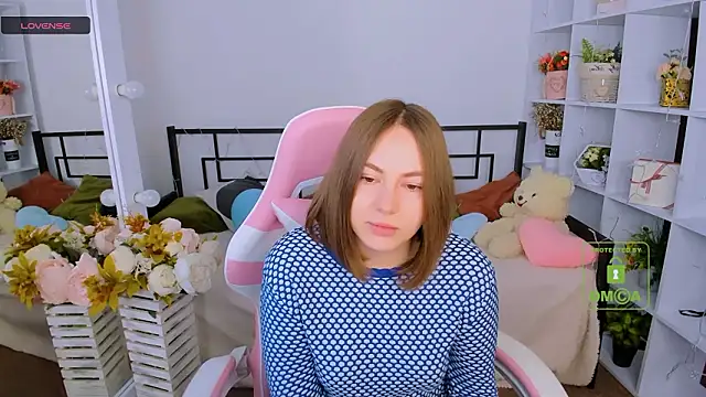 Онлайн чат XXX Elma_Lily