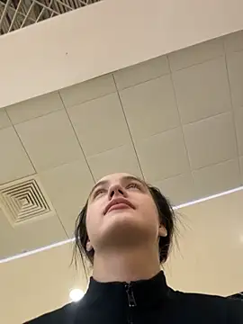 Živý XXX chat MiaTee