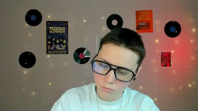 emi_fade Live XXX-chat