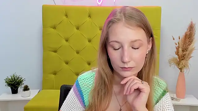 Онлайн чат XXX LolaWilsons