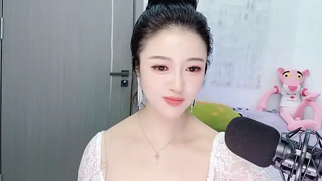 Pokazy przed kamerką – starsqimei