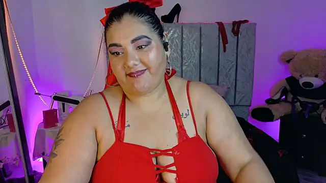 AndreaKinky élő XXX-chatje