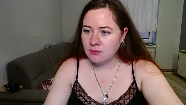 KateeSunnyy élő XXX-chatje