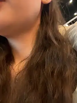 KristiRich élő XXX-chatje