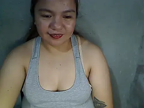 ambersmile Adlı Modelin Canlı XXX Sohbeti