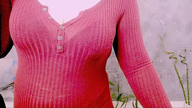 Djullia Live XXX-Chat