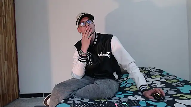 Vlad__night: απευθείας συνομιλία ΧΧΧ